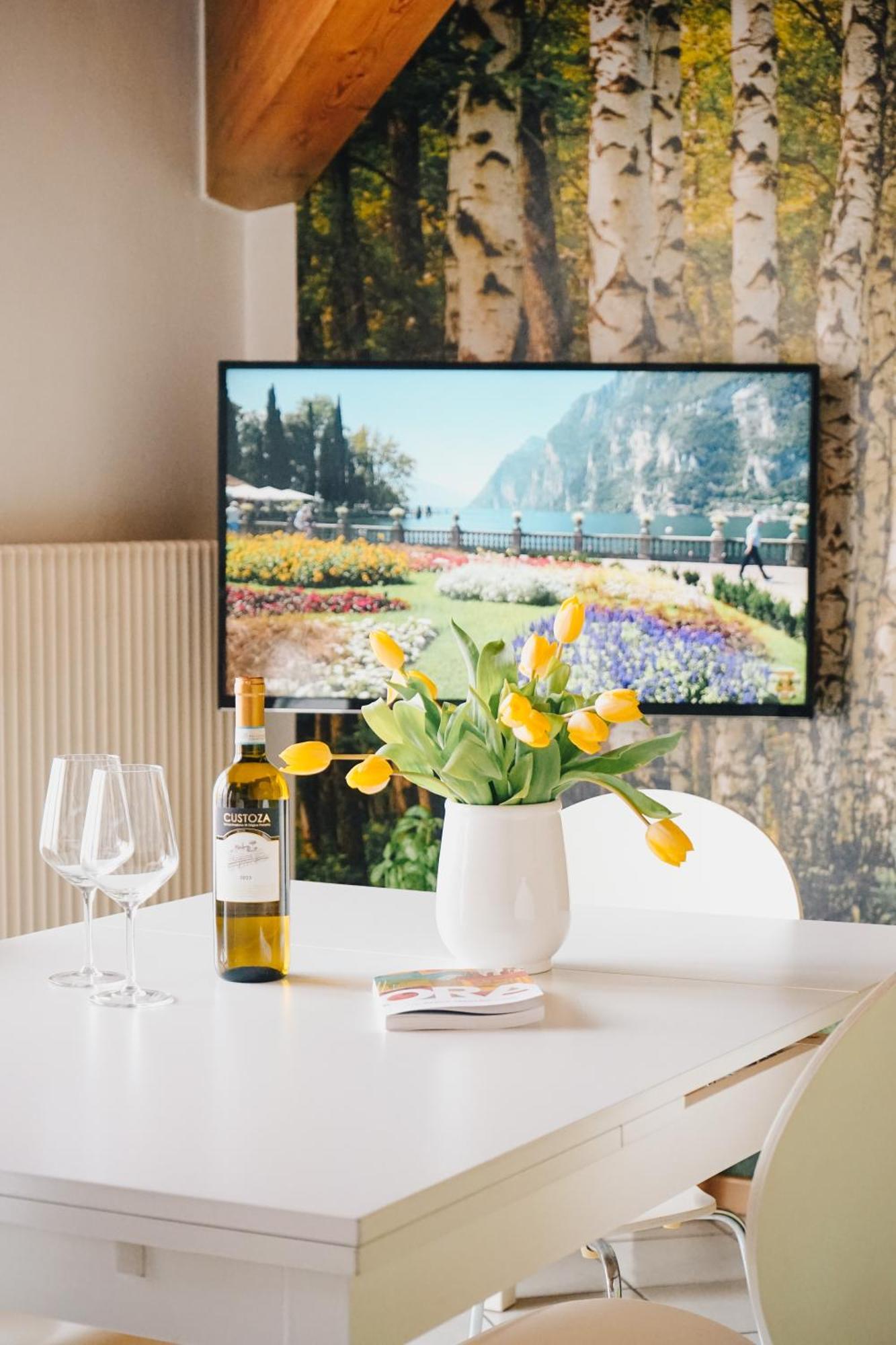 Appartamento Betulla - Peaceful & Happy Stay Riva del Garda Ngoại thất bức ảnh